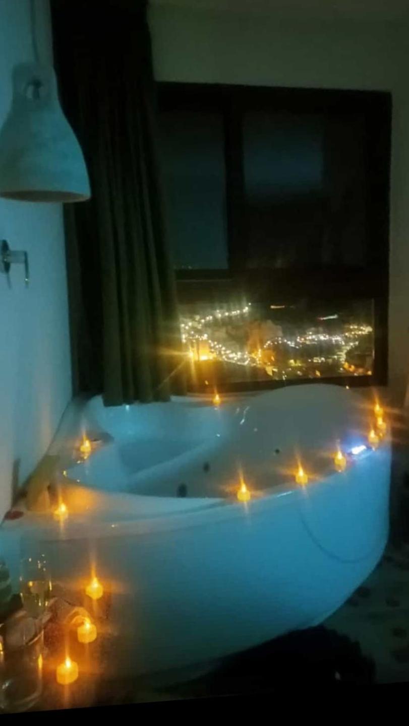 Casas Rurales Maribel - Complejo Moradas Del Cerro 1 - Suites Con Jacuzzi En Alcala Del Jucar Casas del Cerro Room photo